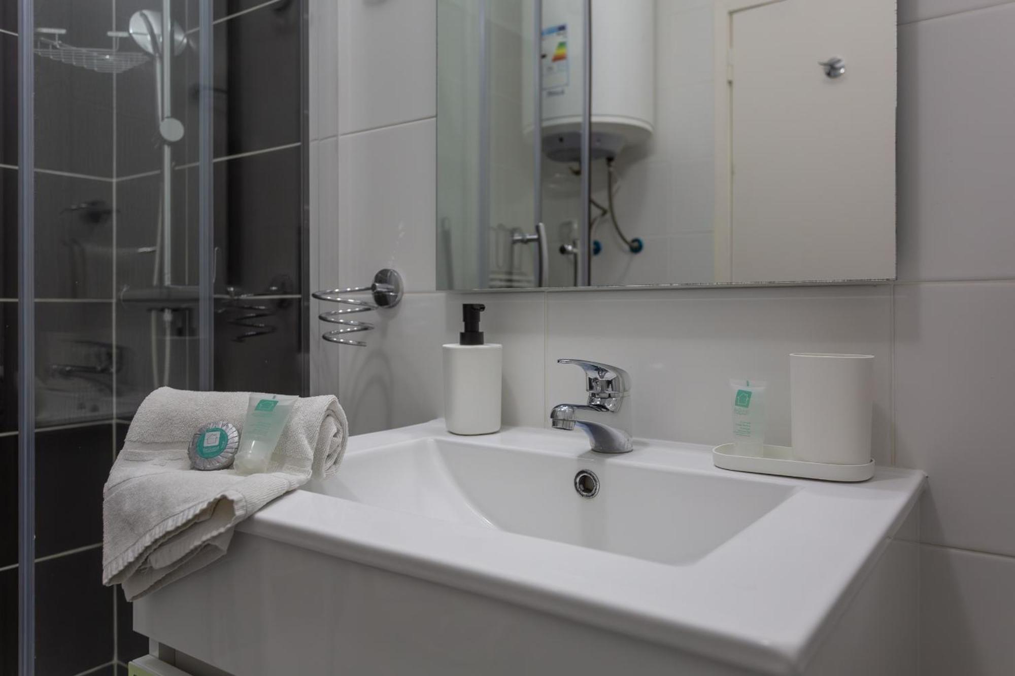 Beguest Beachfront Apartment Caparica Lisbon กอสตา ดา กาปาริกา ภายนอก รูปภาพ